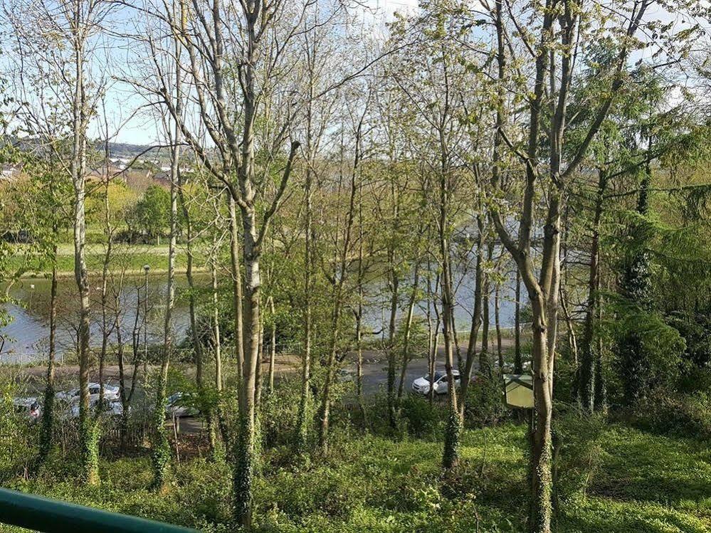 Stranmillis Court Apartment 벨파스트 외부 사진